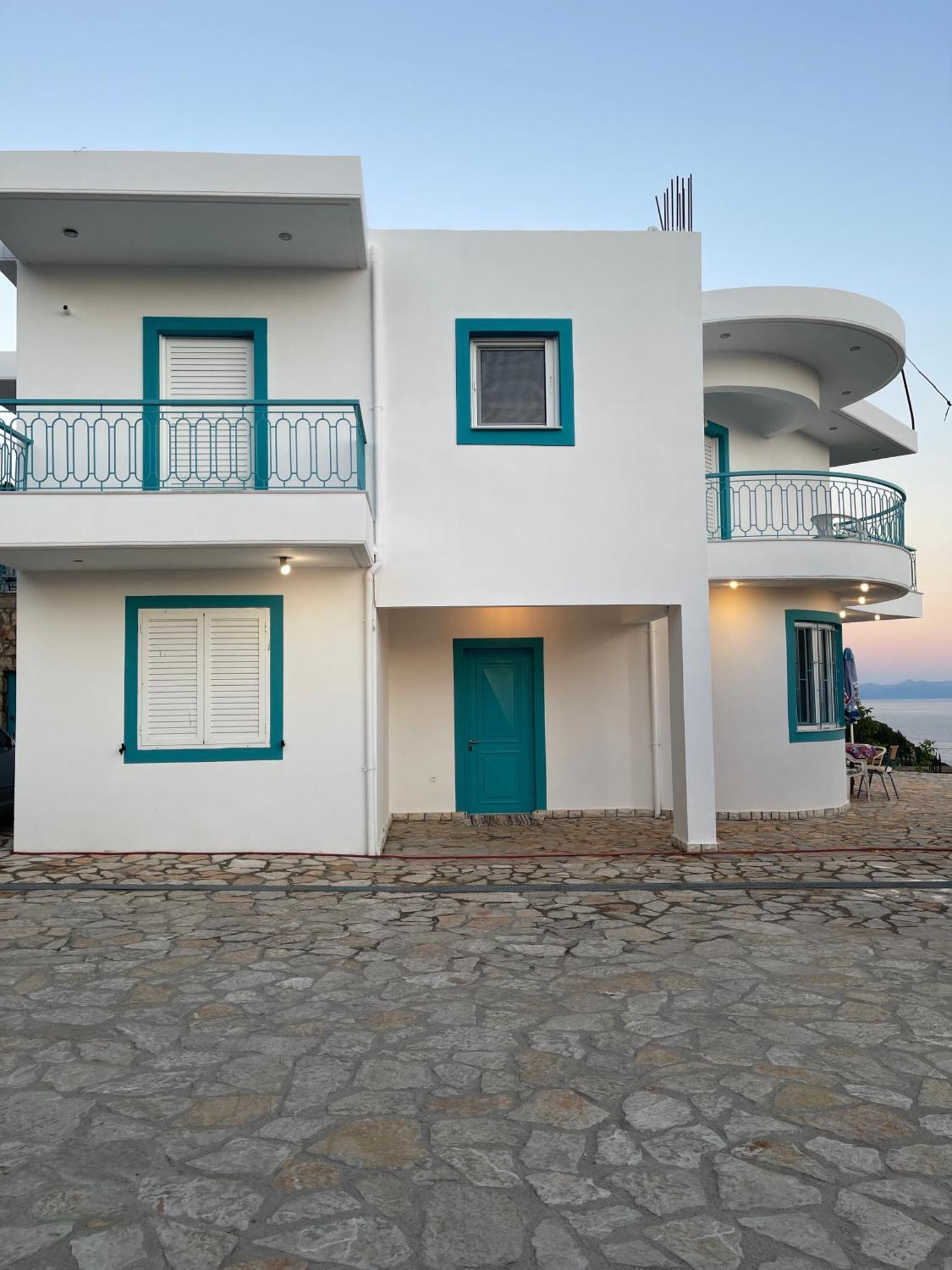 Endless Blue Apartments Dhërmi Extérieur photo