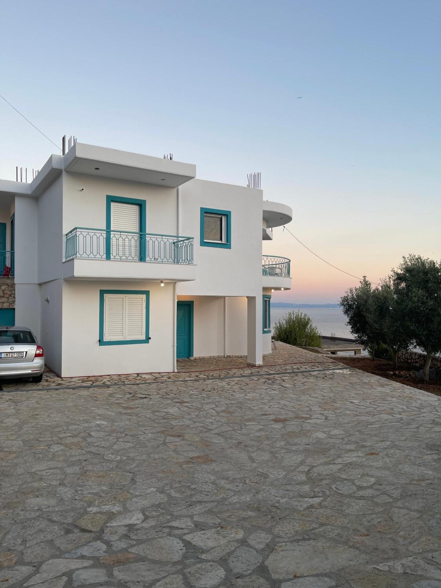 Endless Blue Apartments Dhërmi Extérieur photo